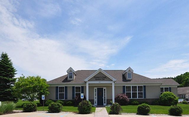 2213 Hunters Pond, Kalamazoo, MI 49048