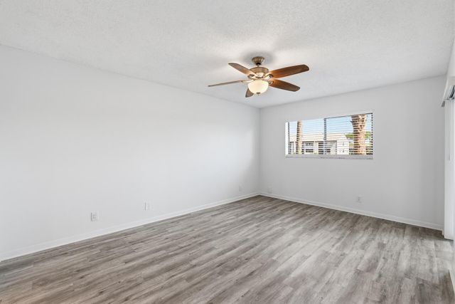 4725 E Lucerne Lakes Blvd Boulevard E 114, Lake Worth, FL 33467