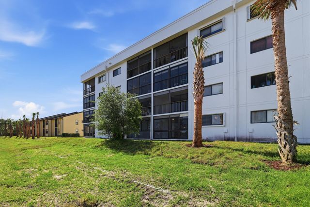 4725 E Lucerne Lakes Blvd Boulevard E 114, Lake Worth, FL 33467