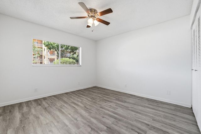 4725 E Lucerne Lakes Blvd Boulevard E 114, Lake Worth, FL 33467