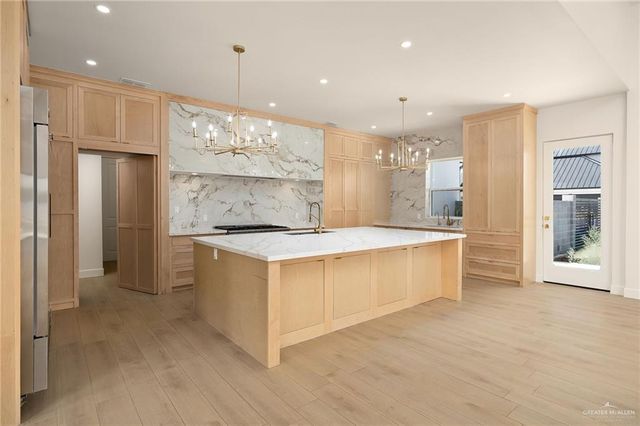 1215 E Chelsea Drive, Palmhurst, TX 78573