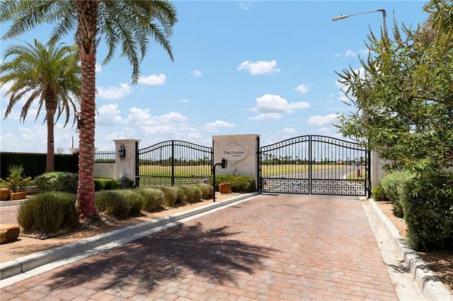 1215 E Chelsea Drive, Palmhurst, TX 78573