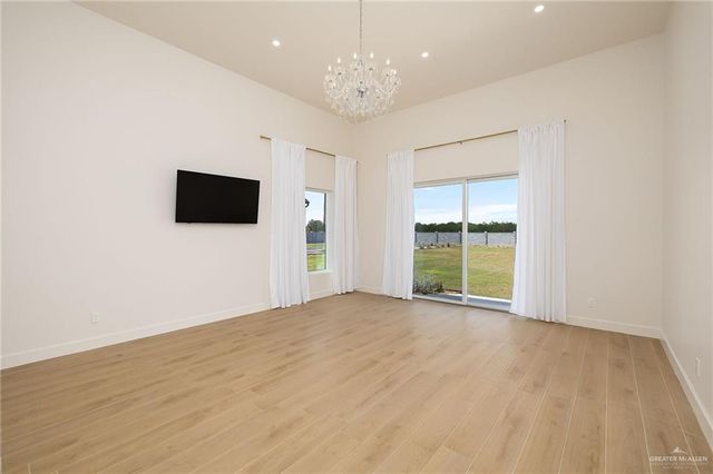 1215 E Chelsea Drive, Palmhurst, TX 78573