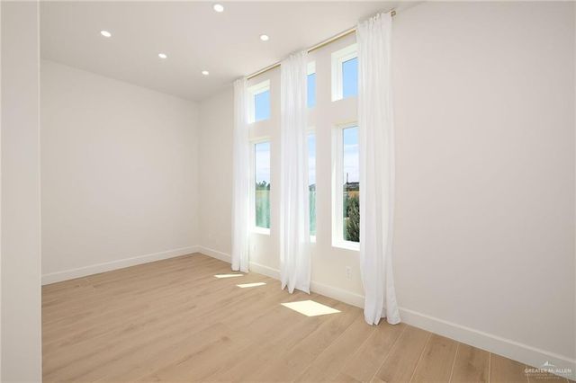 1215 E Chelsea Drive, Palmhurst, TX 78573