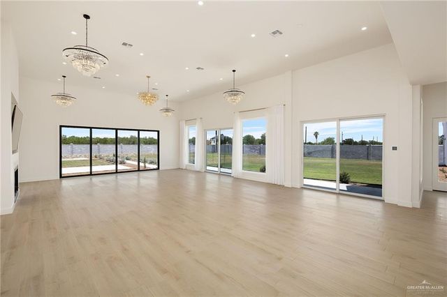 1215 E Chelsea Drive, Palmhurst, TX 78573