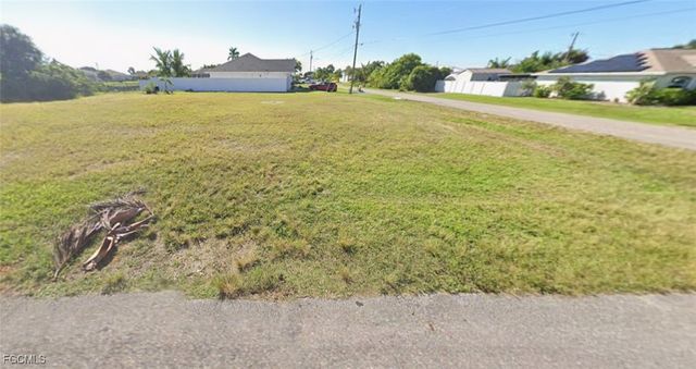 511 NE 21st AVE, Cape Coral, FL 33909