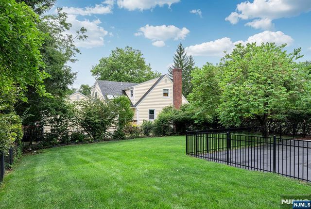 291 Midvale Street, Ridgewood, NJ 07450