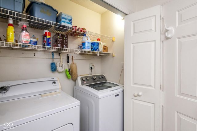 2203 Oak Run Place, Indianapolis, IN 46260