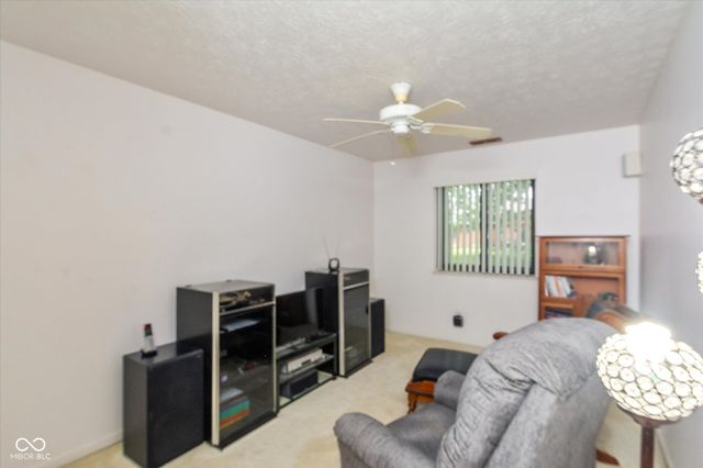 2203 Oak Run Place, Indianapolis, IN 46260