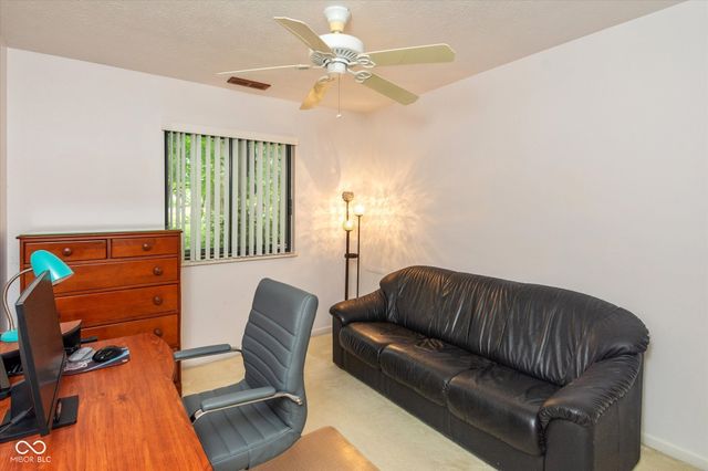 2203 Oak Run Place, Indianapolis, IN 46260