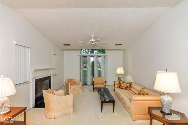 2203 Oak Run Place, Indianapolis, IN 46260