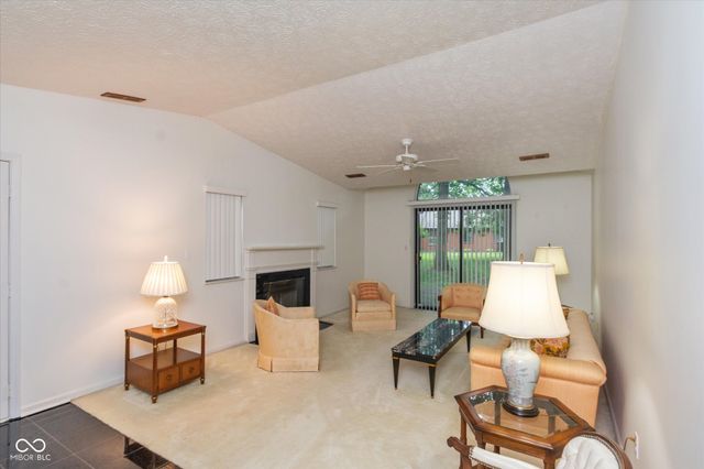 2203 Oak Run Place, Indianapolis, IN 46260