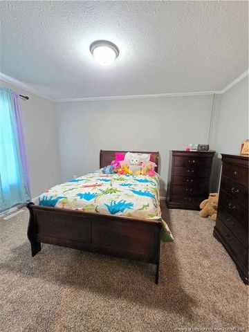 550 Thomas Drive, Raeford, NC 28376