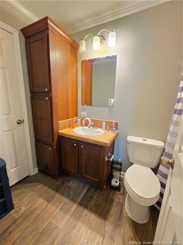 550 Thomas Drive, Raeford, NC 28376