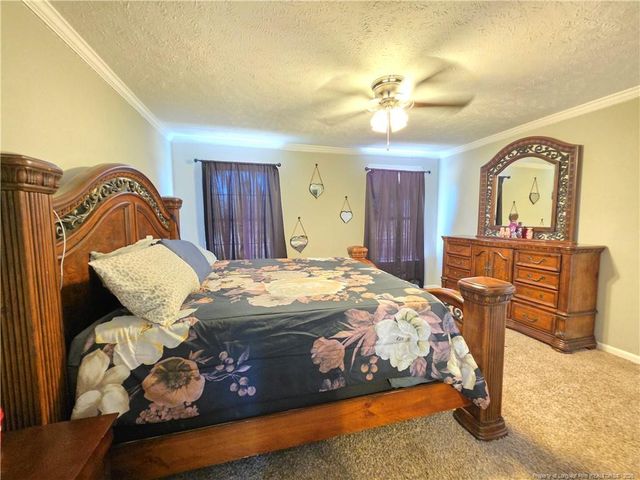 550 Thomas Drive, Raeford, NC 28376