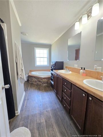 550 Thomas Drive, Raeford, NC 28376