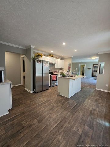 550 Thomas Drive, Raeford, NC 28376