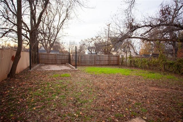 415 N Broad Street, Guthrie, OK 73044