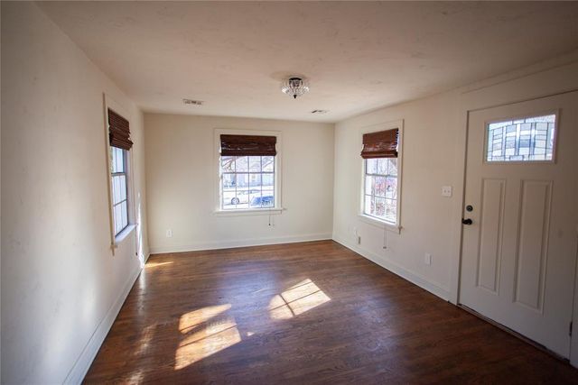 415 N Broad Street, Guthrie, OK 73044