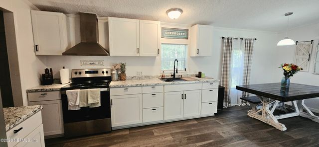 4856 MCALLISTER Road, Middleburg, FL 32068