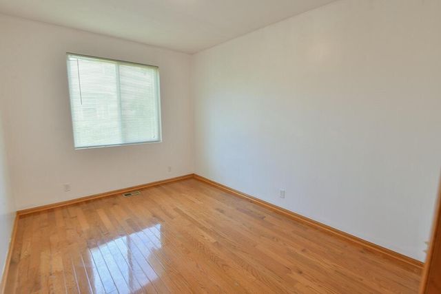 6112 115th AVENUE, Kenosha, WI 53142