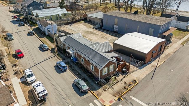 130 Mulberry Street, Madison, IN 47250