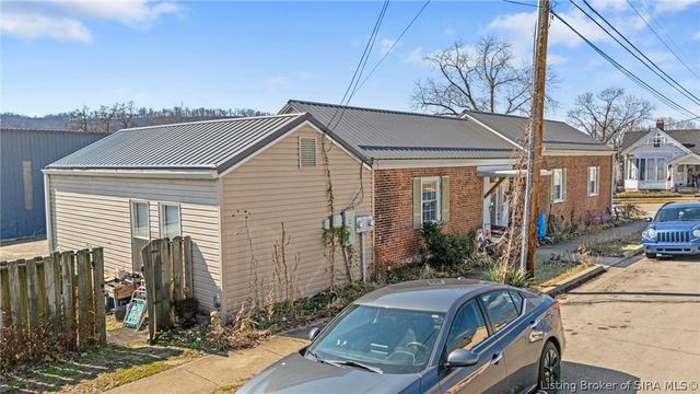 130 Mulberry Street, Madison, IN 47250