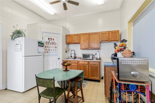 130 Mulberry Street, Madison, IN 47250