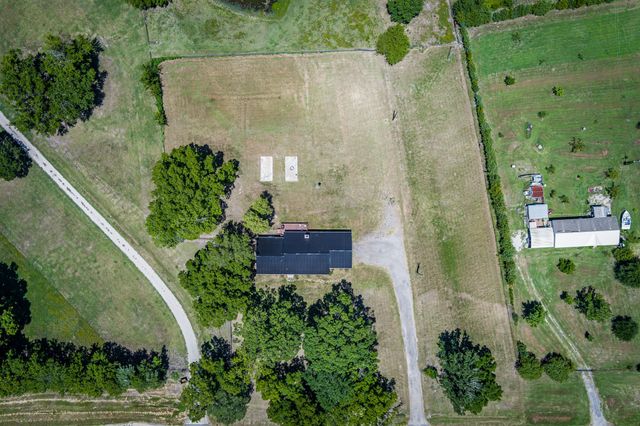 9778 State Highway 11, Whitewright, TX 75491