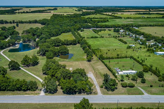 9778 State Highway 11, Whitewright, TX 75491