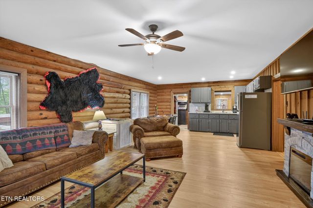 1209 Honeysuckle Lane, Sevierville, TN 37876