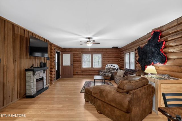 1209 Honeysuckle Lane, Sevierville, TN 37876