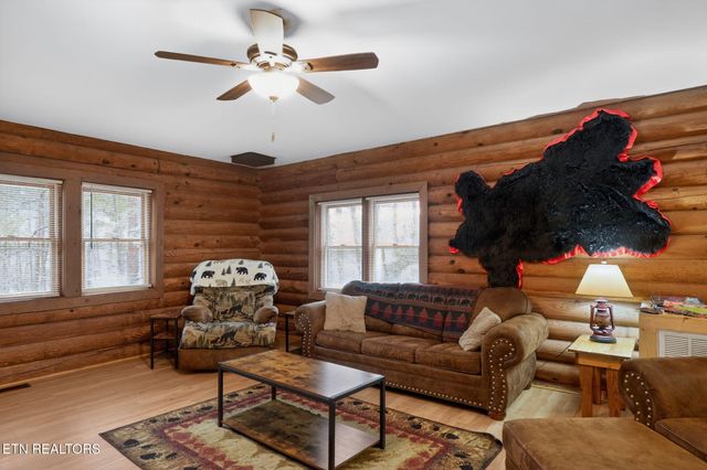 1209 Honeysuckle Lane, Sevierville, TN 37876