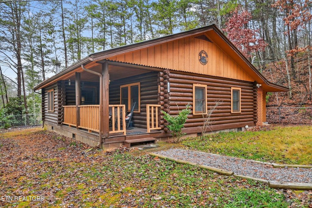 1209 Honeysuckle Lane, Sevierville, TN 37876