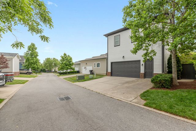 1413 Eliot Rd, Franklin, TN 37064