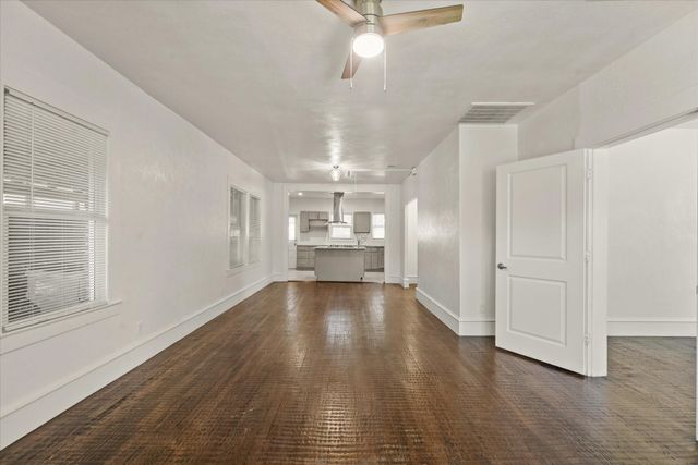 929 S Rosemont Avenue 927 & 929, Dallas, TX 75208