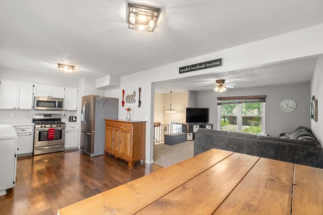 1102 31st Street, Perry, IA 50220