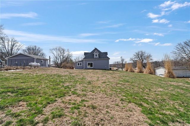 709 SE 3rd Street, Faucett, MO 64448