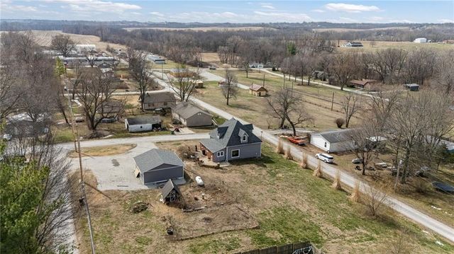 709 SE 3rd Street, Faucett, MO 64448