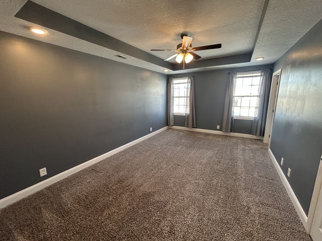 518 Burgess Ct, Clarksville, TN 37042