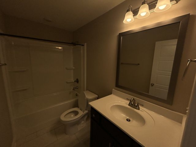 518 Burgess Ct, Clarksville, TN 37042