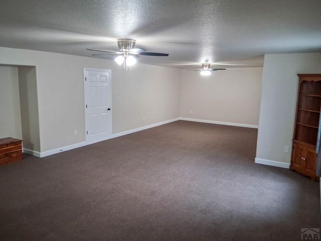 1183 Desert Cove Dr, Pueblo West, CO 81007
