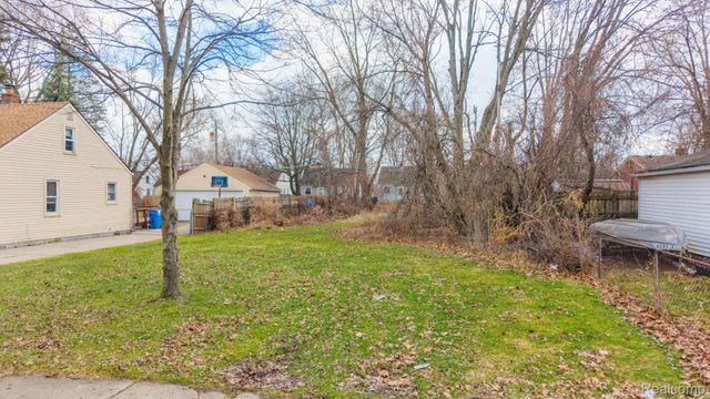 24759 Hopkins Street, Dearborn Heights, MI 48125