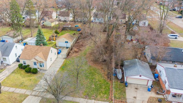 24759 Hopkins Street, Dearborn Heights, MI 48125