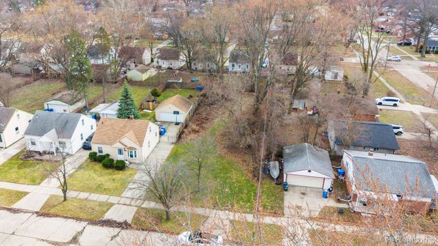 24759 Hopkins Street, Dearborn Heights, MI 48125