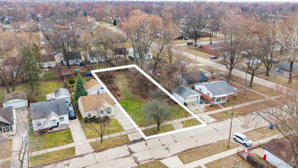 24759 Hopkins Street, Dearborn Heights, MI 48125