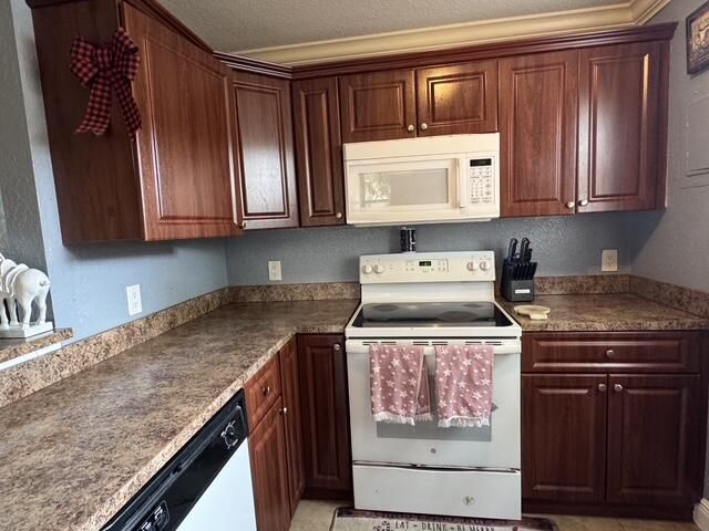 5636 NE 5th Avenue, Oakland Park, FL 33334