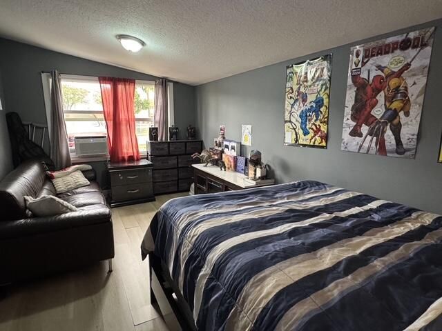 5636 NE 5th Avenue, Oakland Park, FL 33334