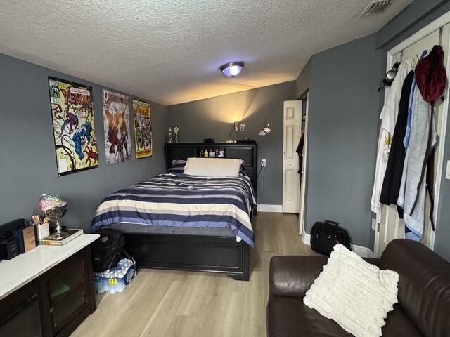 5636 NE 5th Avenue, Oakland Park, FL 33334