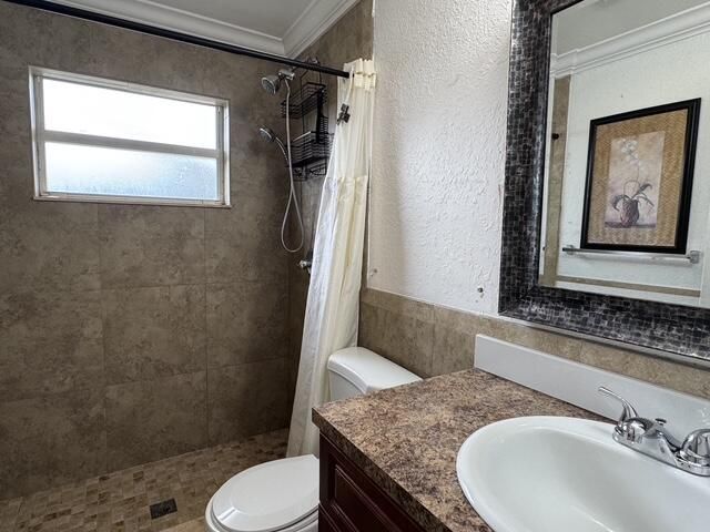 5636 NE 5th Avenue, Oakland Park, FL 33334